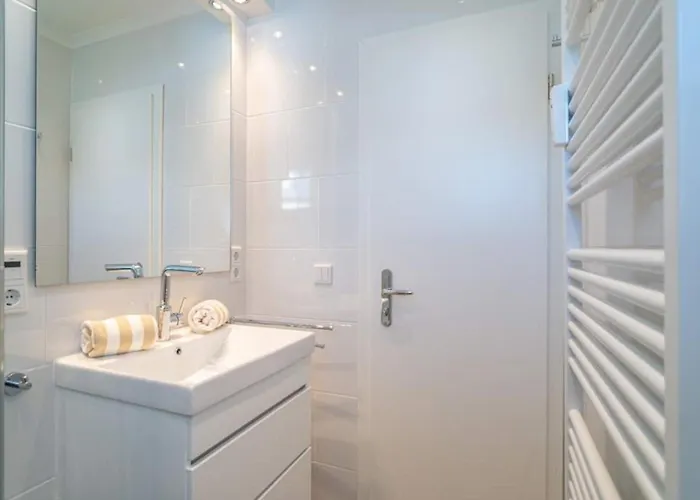 Bismarckstrasse 5a, App 7 *